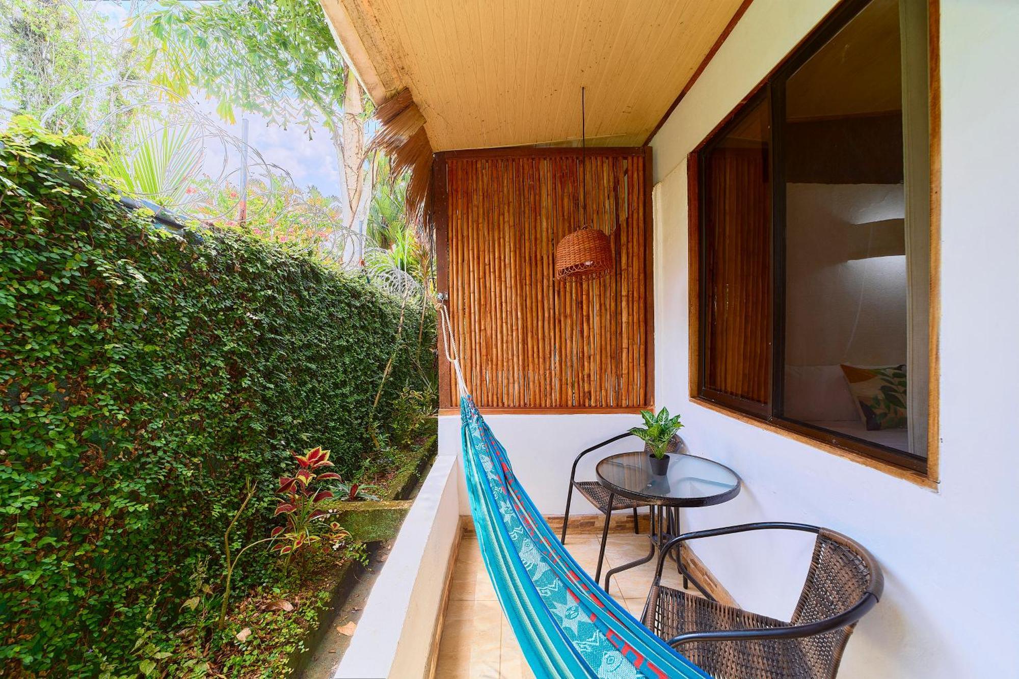 Cabinas Montesol Puerto Viejo de Talamanca Экстерьер фото