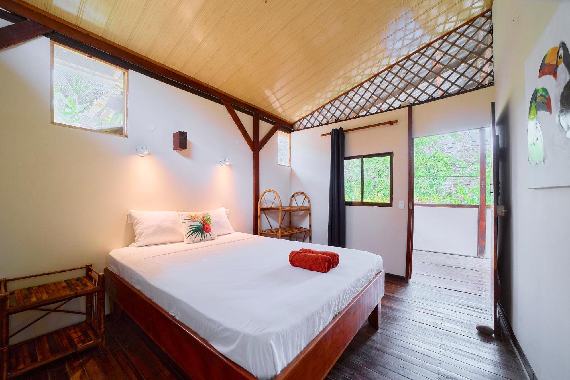 Cabinas Montesol Puerto Viejo de Talamanca Экстерьер фото