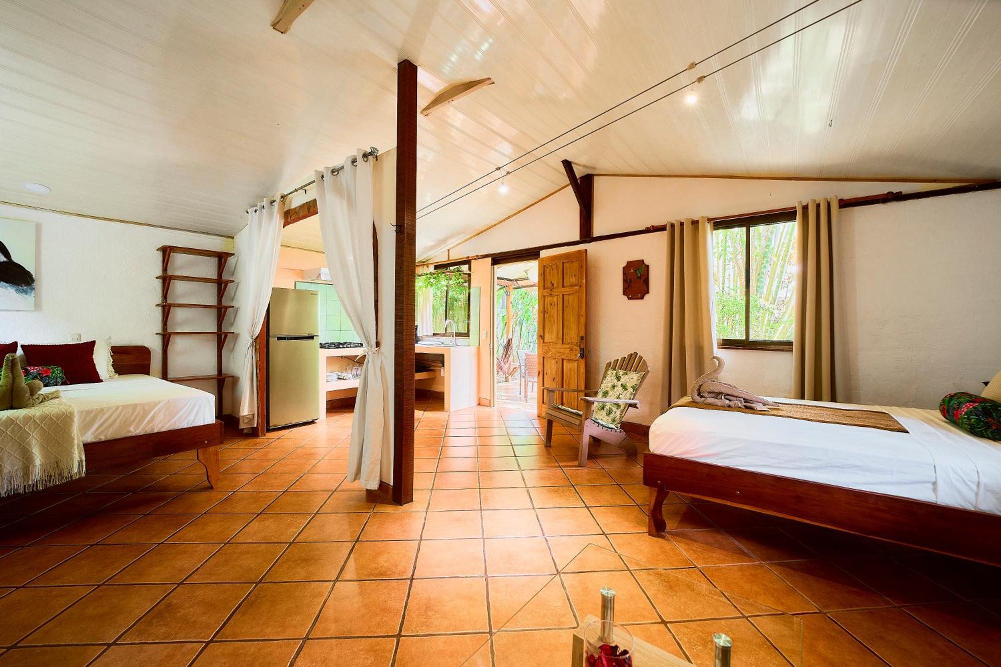 Cabinas Montesol Puerto Viejo de Talamanca Экстерьер фото